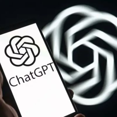 如何用AI工具挖掘谷歌SEO潜力关键词（附详细操作步骤）